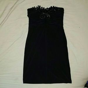 3 for $10 (on all items $10 or less in closet) Strapless Black Dress. Size Small